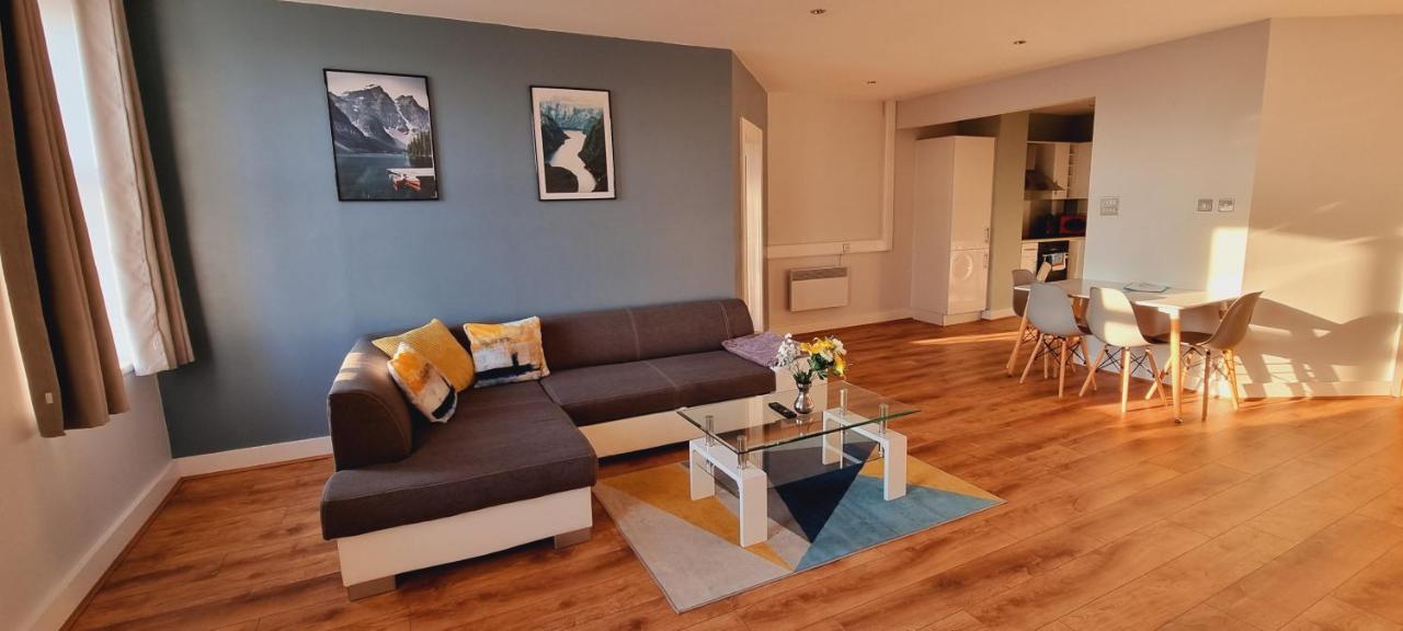 Modern And Spacious Swansea Centre Apartment Esterno foto