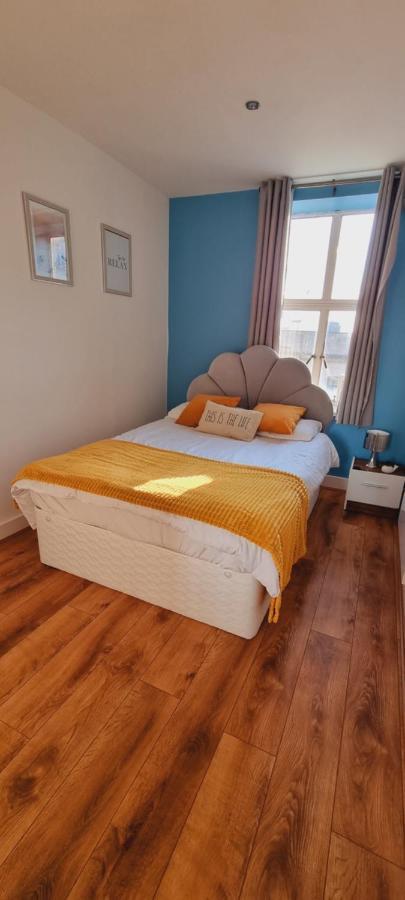 Modern And Spacious Swansea Centre Apartment Esterno foto